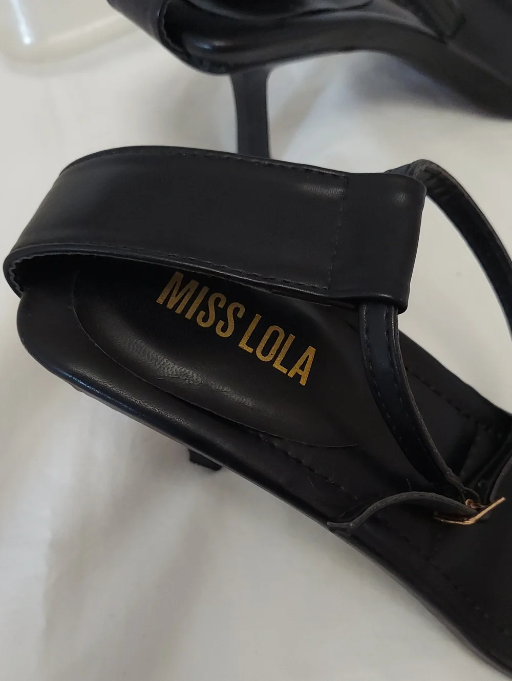 Miss Lola pre owned